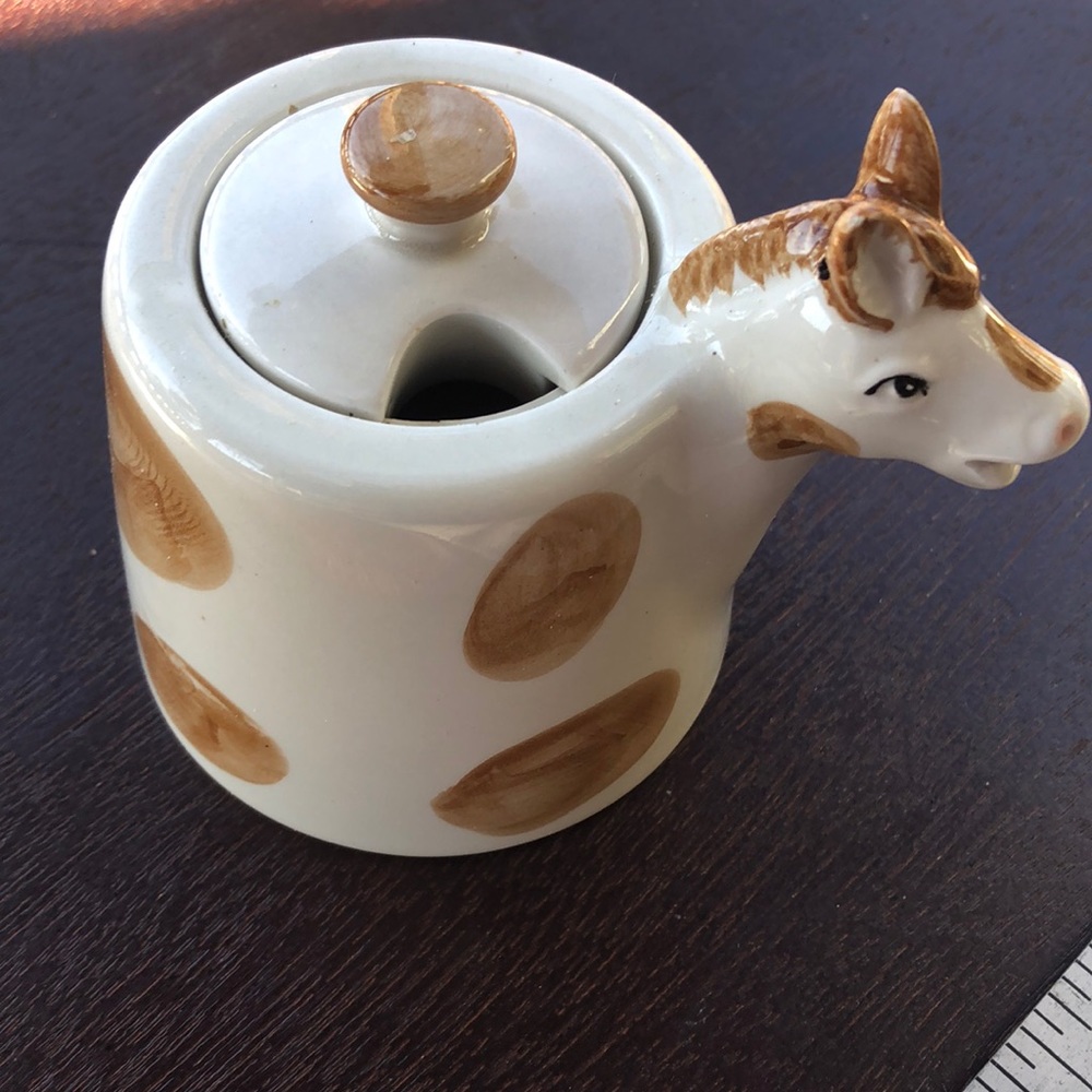 Sugar bowl